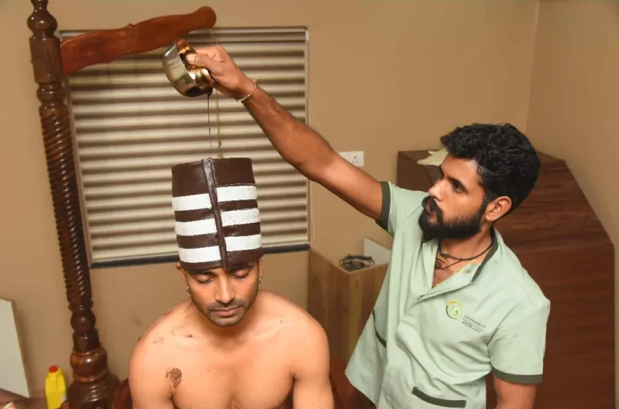 Njavarakizhi Therapy